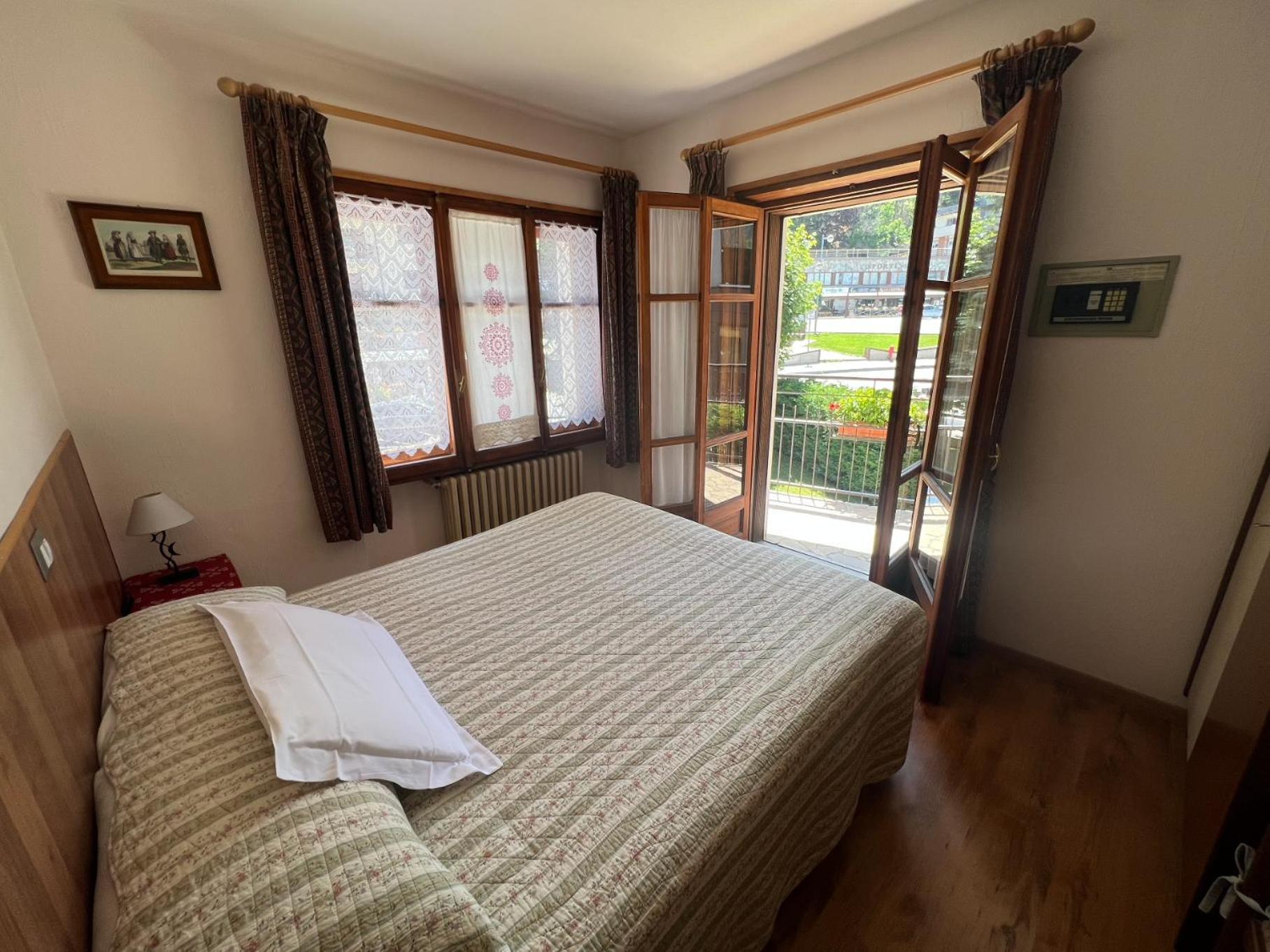 Hotel Villa Cary Oulx Eksteriør bilde